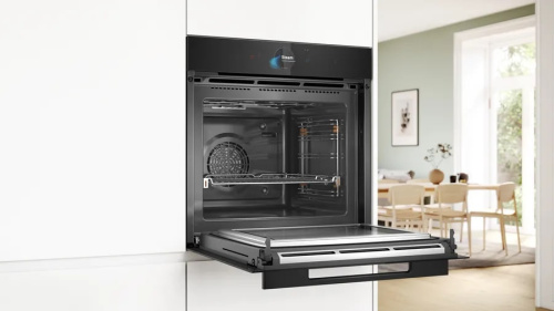 Духовой шкаф с свч и паром BOSCH HNG978QB1