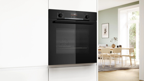 Духовой шкаф BOSCH HBG536EB4